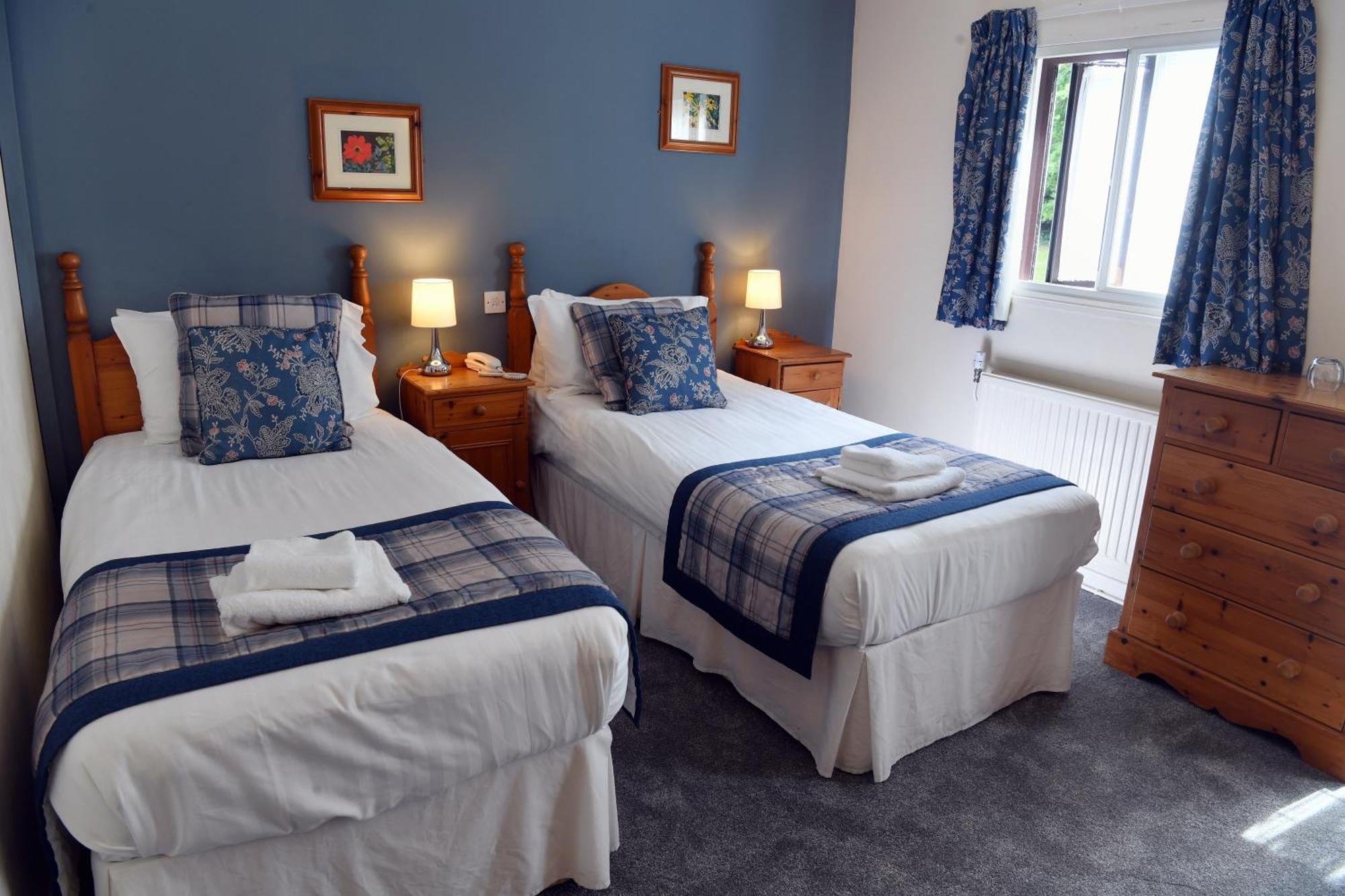 The Greyhound Inn And Hotel Usk Extérieur photo